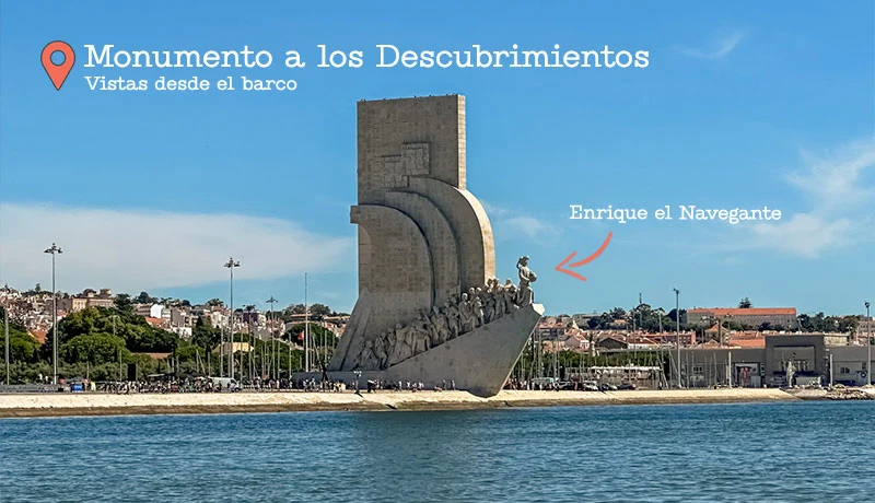 Monumento a los Descubrimientos de Belém desde el barco