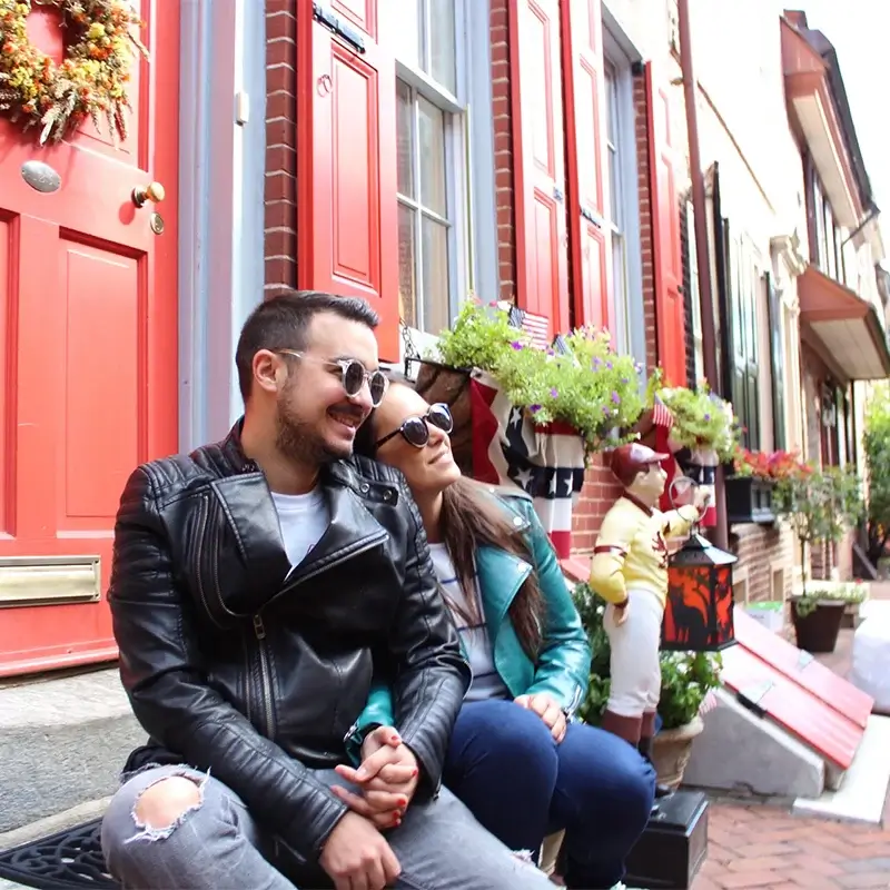 Elfreth's Alley, la calle residencial más antigua de Estados Unidos, en Filadelfia