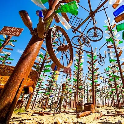 El bosque de botellas de Elmer