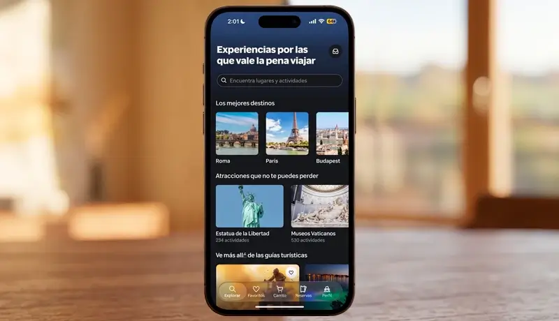 Pantalla de inicio de la app de GetYourGuide con el buscador de lugares y actividades