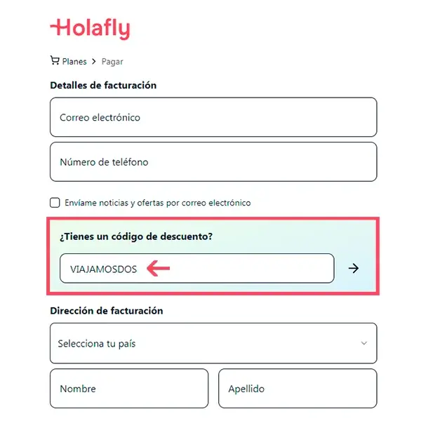 Pasarela de pago de Holafly mostrando dónde introducir el código VIAJAMOSDOS en el campo ¿Tienes un código de descuento?