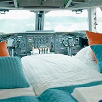 Jumbo Stay Hostel Estocolmo Avión